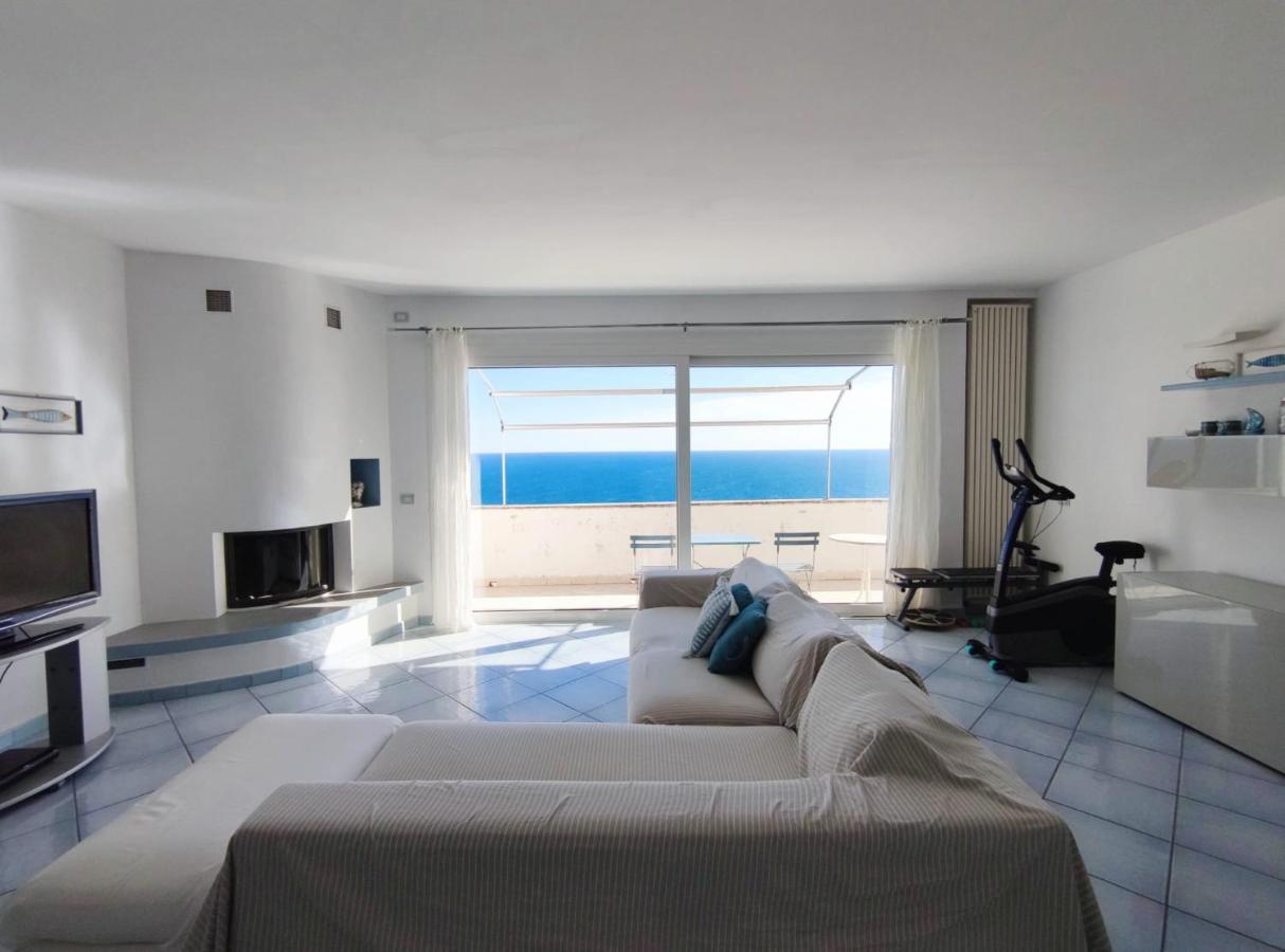 Villa Ischia Attico Sul Mare A Verezzi Borgio Verezzi Exterior foto